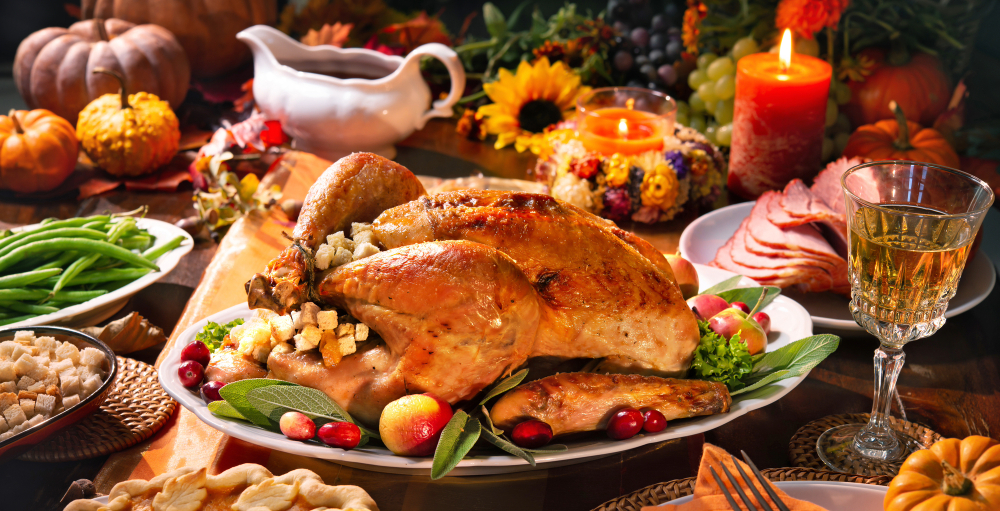 thanksgiving meal with turkey